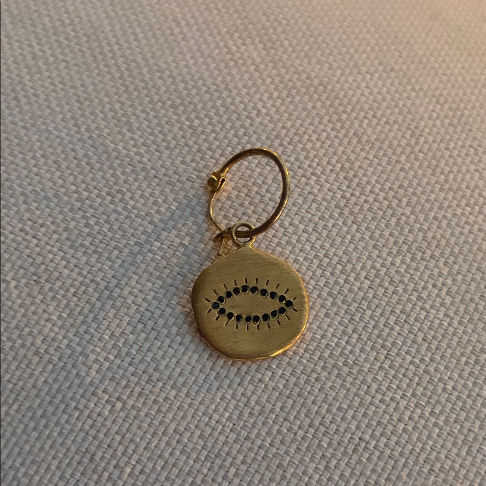 Gold Eye Pendant Earring